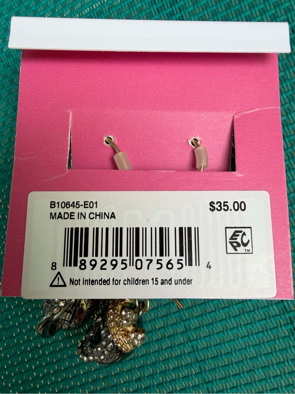 NWT Betsey Johnson Two-Tone Pavé Skull Long Drop Earrings - Picture 5 of 5